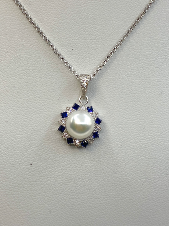 Ezüst medál édesvízi gyönggyel